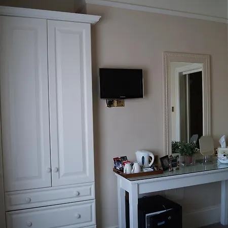 Affittacamere Brookfield House 4*