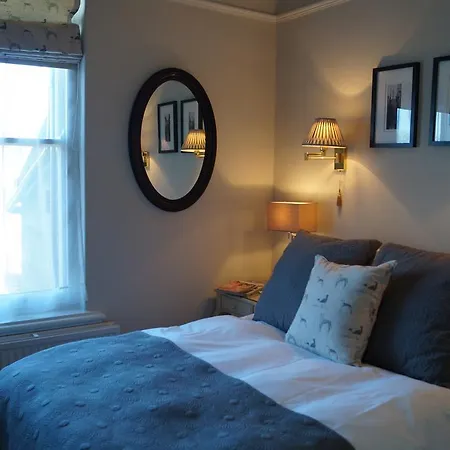 Brookfield House Guest house